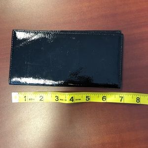 BLACK WALLET